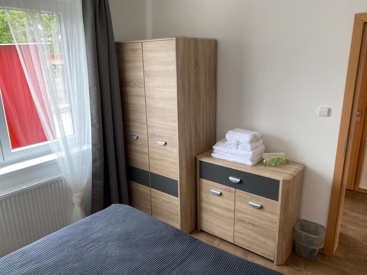 Apartmany Krupka ภายนอก รูปภาพ