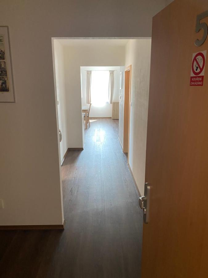 Apartmany Krupka ภายนอก รูปภาพ