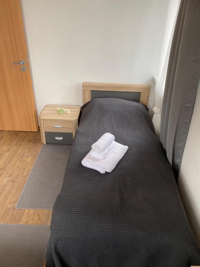Apartmany Krupka ภายนอก รูปภาพ