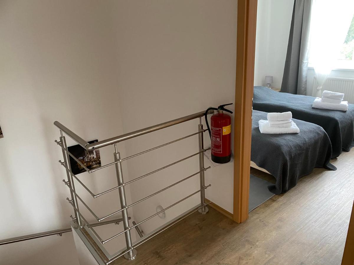 Apartmany Krupka ภายนอก รูปภาพ